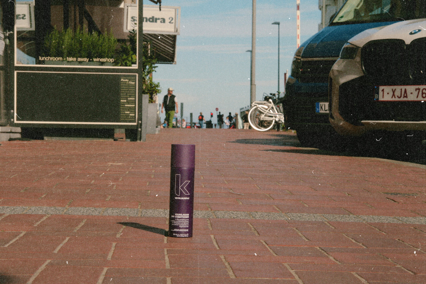 YOUNG.AGAIN DRY CONDITIONER.